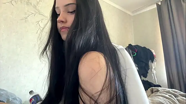 LouisePavlides webcam