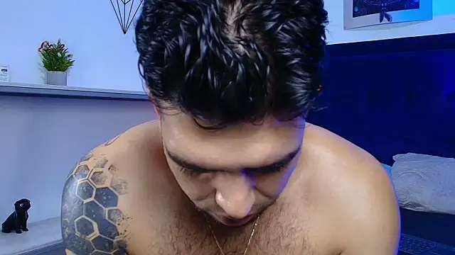 Kyro_Blaze webcam
