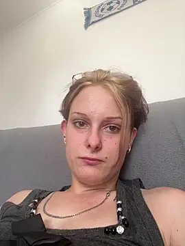 Quenn667 webcam
