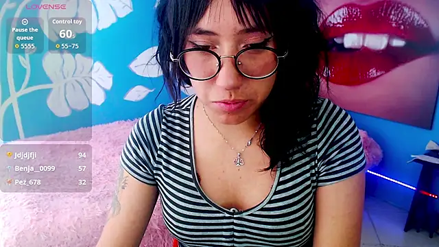 eli_doll webcam