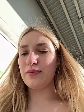 Polly_Pop webcam