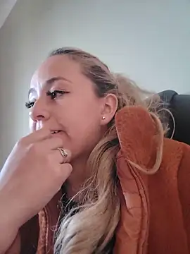 Angeel_white25 webcam