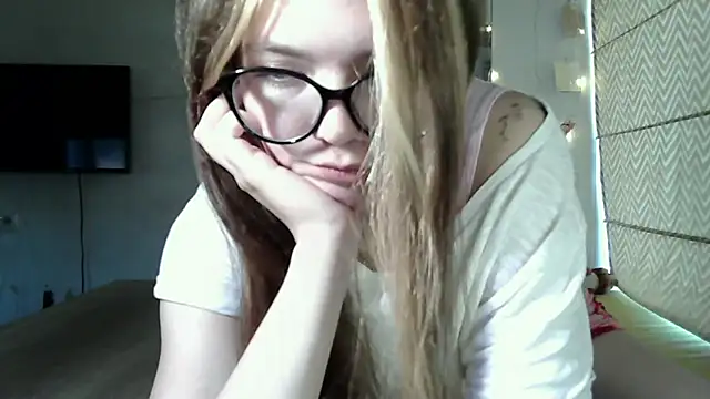 AvrilGillig webcam