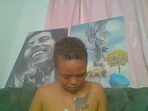 Sexyie_nzula webcam