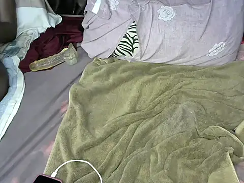 brownfinegirl22 webcam
