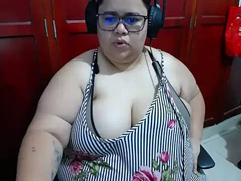 hotlesby4uxxx webcam
