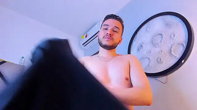 mike_257 webcam