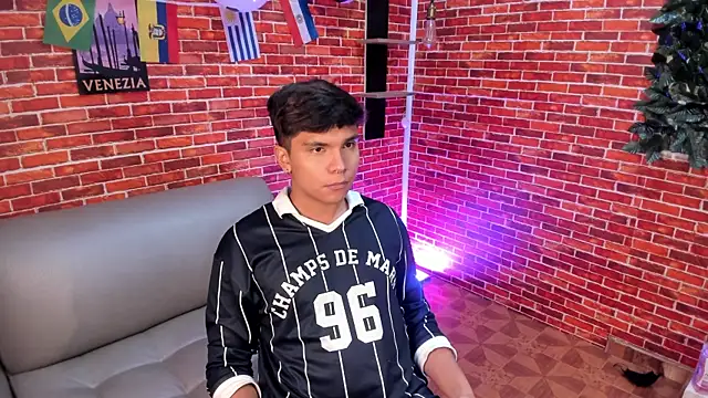 Thiago_Kozak webcam