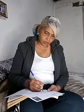 Goodgirlsue_77 webcam