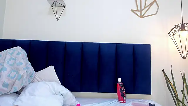 mayaevansmg webcam
