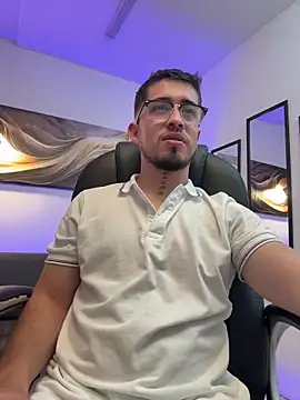 Tommas_Jhonson webcam