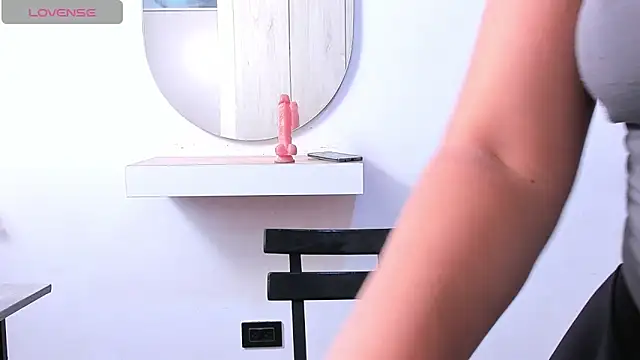 tamar4_f00x - Tamar4_f00x's free webcam - UK Sex Cams