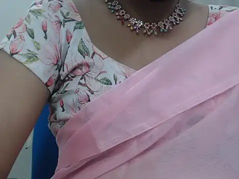 Watch Lovely_Siri_23 live on EroticFlix - High definition streams