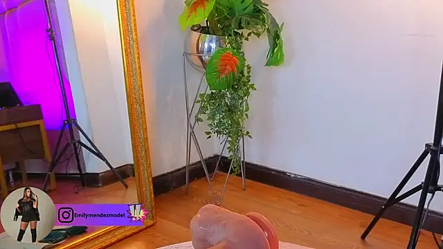 AlessiaLondon webcam