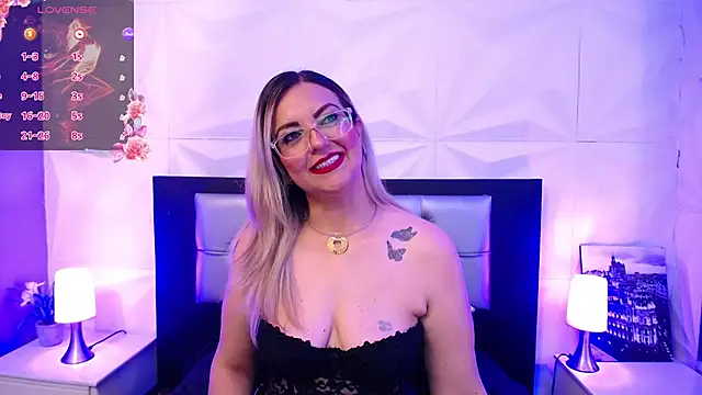 Watch Azaahara_ live on EroticFlix - High definition streams