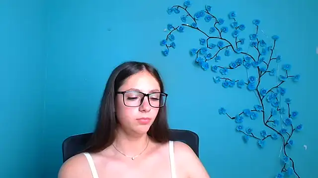 Watch KissMeJulia live on EroticFlix - High definition streams