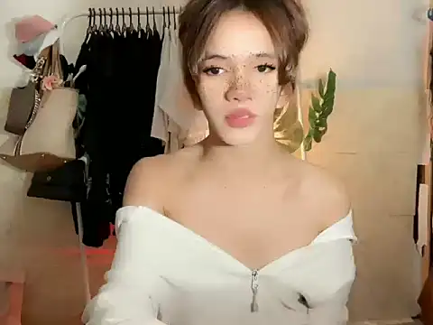 Leijona_Milker webcam