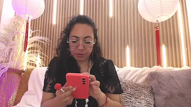Velvet_Curly webcam