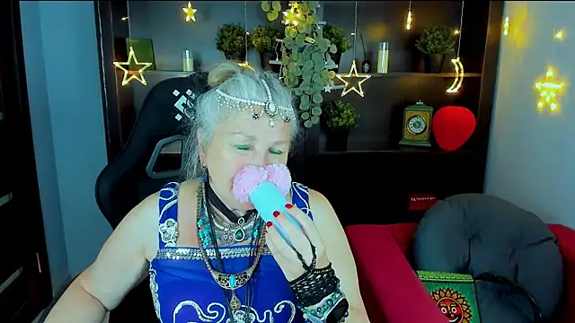 LilaMaharani webcam