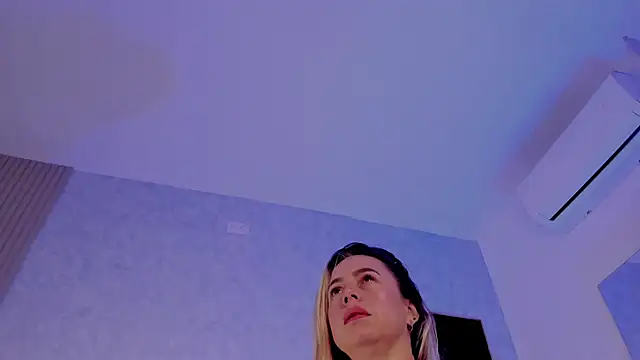 Roxxyfiore webcam