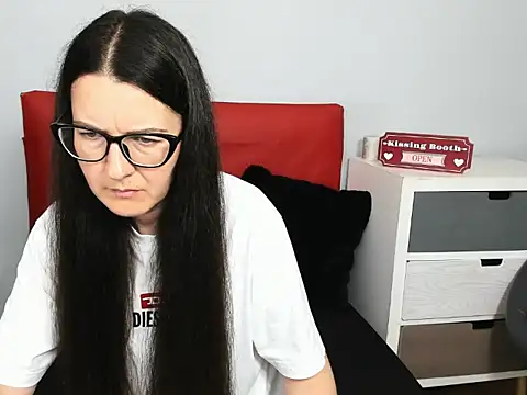 Watch NadiaXlove live on EroticFlix - High definition streams