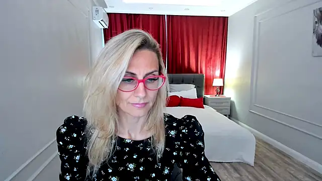 Watch MuseOfStage live on EroticFlix - High definition streams
