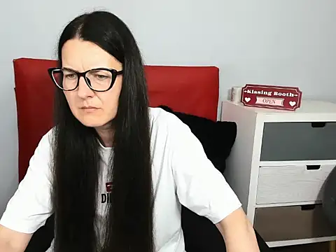 NadiaXlove live cam on StripChat