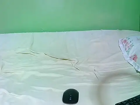 celia_luna webcam