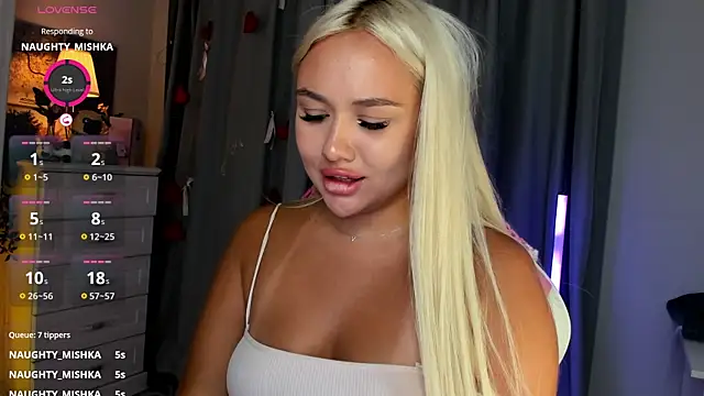 _Loneve__ webcam
