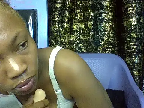 Lovey_daisy15 webcam