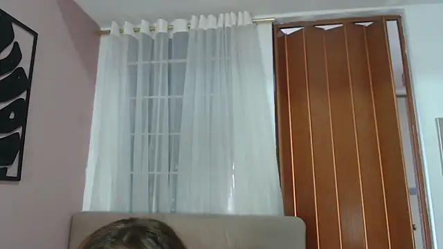 amara_rousse1 webcam