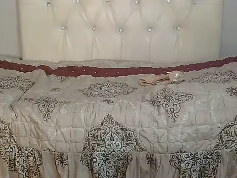 EbonyLipsX webcam