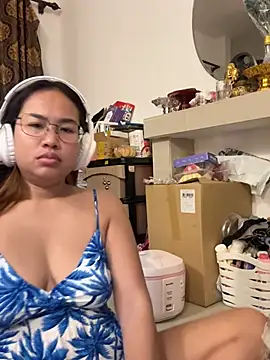 Ponthip webcam