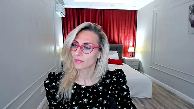 Watch MuseOfStage live on EroticFlix - High definition streams