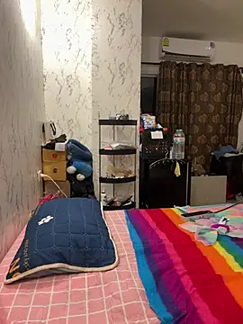 Ponthip live sex cam