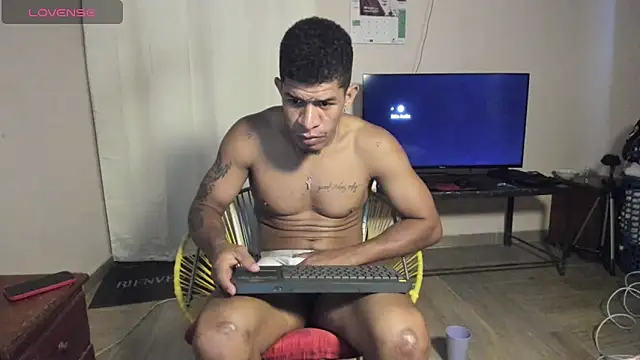antonio_aguilarx webcam