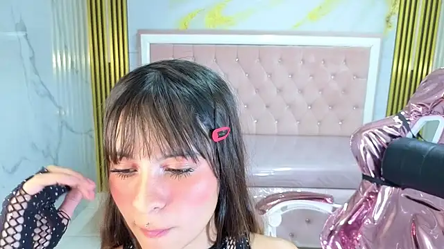 isabeau_s (F teen) - BOOB SHOWS + BLOWJOB💦😈