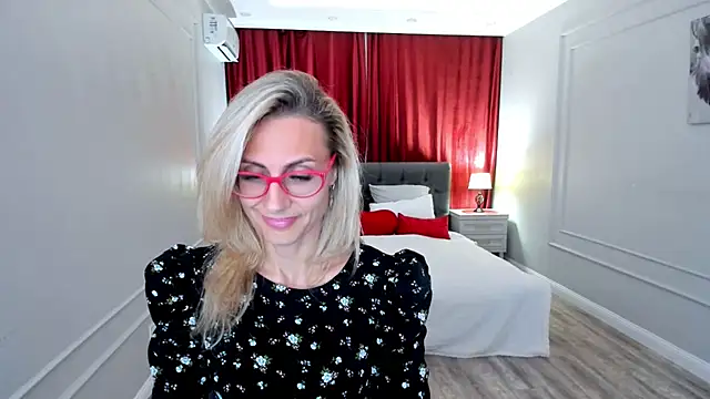 Watch MuseOfStage live on EroticFlix - High definition streams