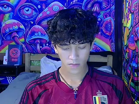 hugekenbigcock webcam