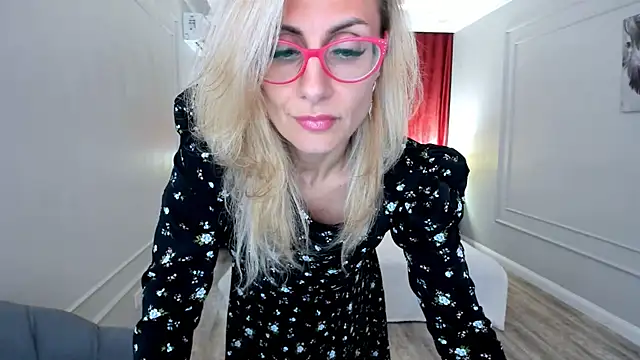 Watch MuseOfStage live on EroticFlix - High definition streams