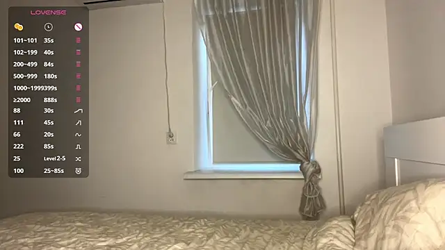 LoryMusetti live sex cam