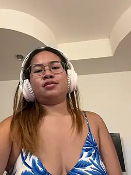 Ponthip webcam