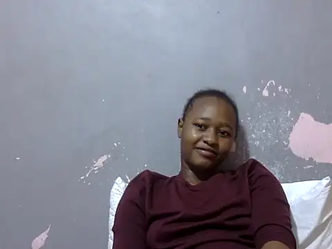 Petite_Ebony10 live cam on StripChat