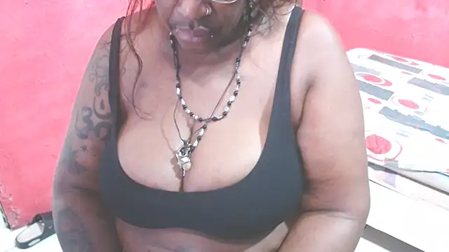 loretybig webcam