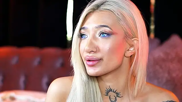 Watch SiennaJayden live on EroticFlix - High definition streams