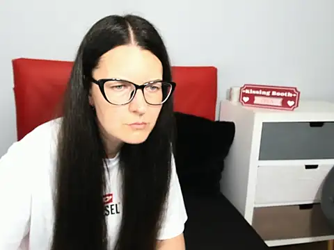 NadiaXlove live cam on StripChat