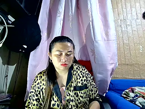 Lonely_Heart webcam