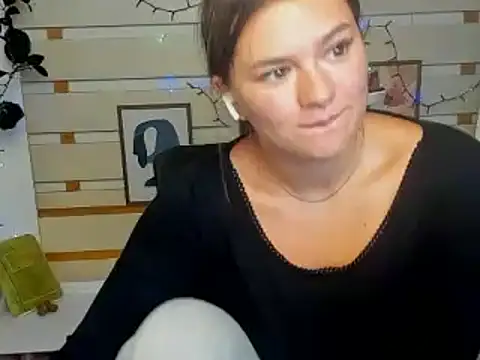 Josephine_Kiss live cam on StripChat