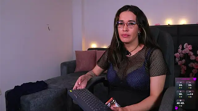 kathieandpovcock1 webcam