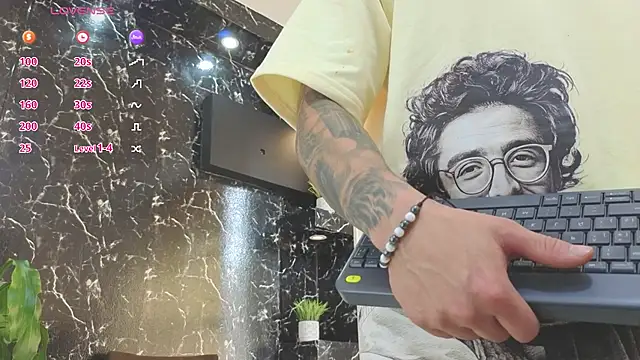 Alexander_ferre webcam